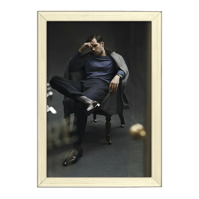 تابلو خندالو طرح هنری کوویل (Henry Cavill) کد F10236