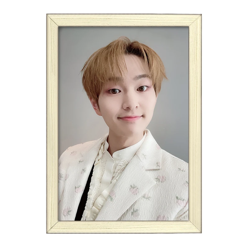 تابلو خندالو طرح اونیو گروه شاینی Shinee  کد 21313