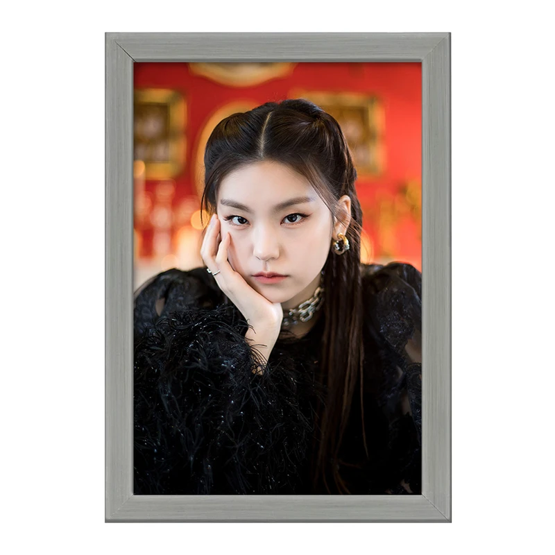 تابلو خندالو طرح یجی گروه ایتزی ITZY  کد 20203