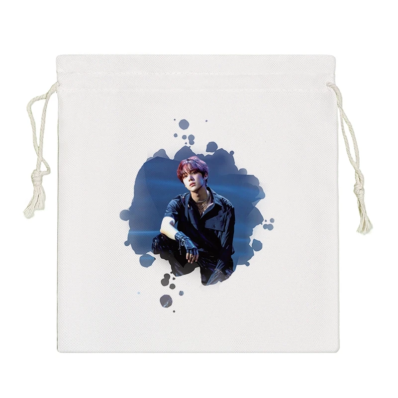 نظم دهنده خندالو مدل یونهو گروه موسیقی ایتیز Ateez کد 2102-S