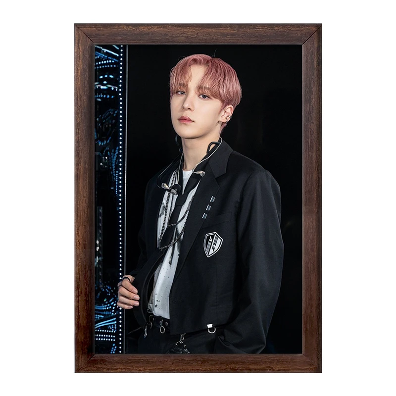 تابلو خندالو طرح یونهو گروه ایتیز ATEEZ  کد 21211