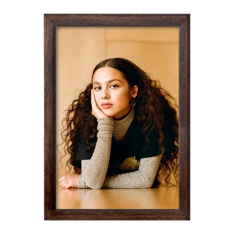 تابلو خندالو طرح اولیویا رودریگو Olivia Rodrigo  کد 19270