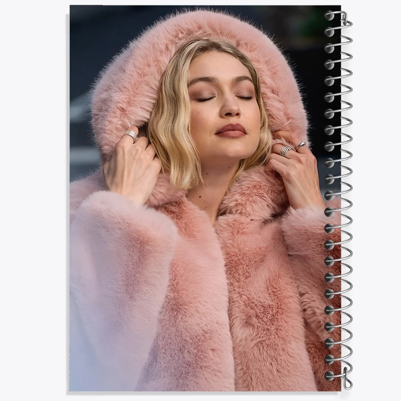 دفتر شطرنجی 50 برگ خندالو طرح جی جی حدید (Gigi Hadid) کد F10206