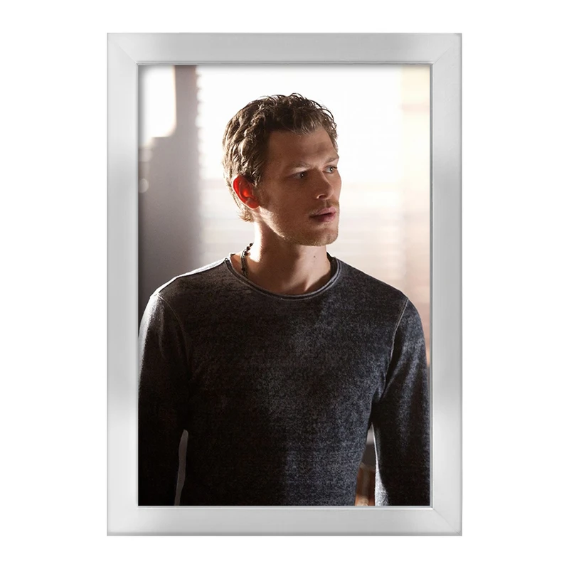 تابلو خندالو طرح کلاوس مایکلسون خاطرات یک خون آشام  The Vampire Diaries  کد 23689