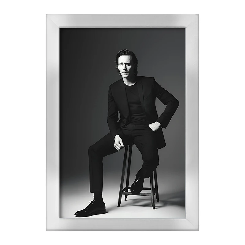 تابلو خندالو طرح تام هیدلستون (Tom Hiddleston) کد F7450