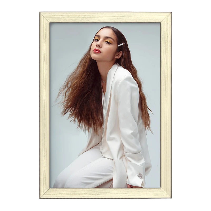 تابلو خندالو طرح اولیویا رودریگو Olivia Rodrigo  کد 19263