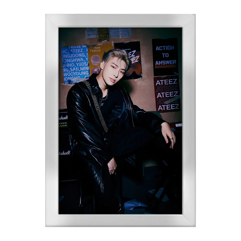 تابلو خندالو طرح مینگی گروه ایتیز ATEEZ  کد 21256