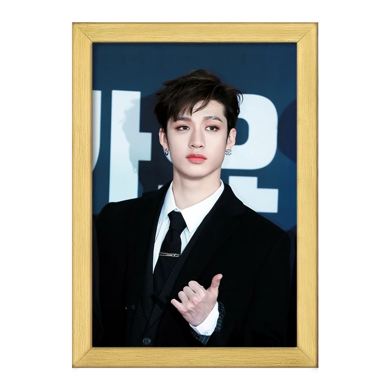 تابلو خندالو طرح بنگ چان گروه استری کیدز کد 16906