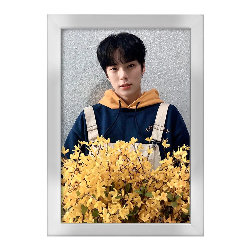 تابلو خندالو طرح مینهیوک گروه مانستا اکس MONSTA X  کد 21167