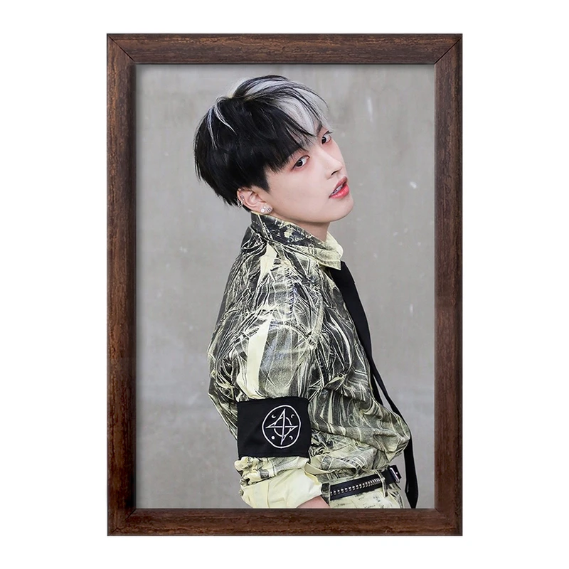 تابلو خندالو طرح هونگ جونگ گروه ایتیز ATEEZ  کد 21237