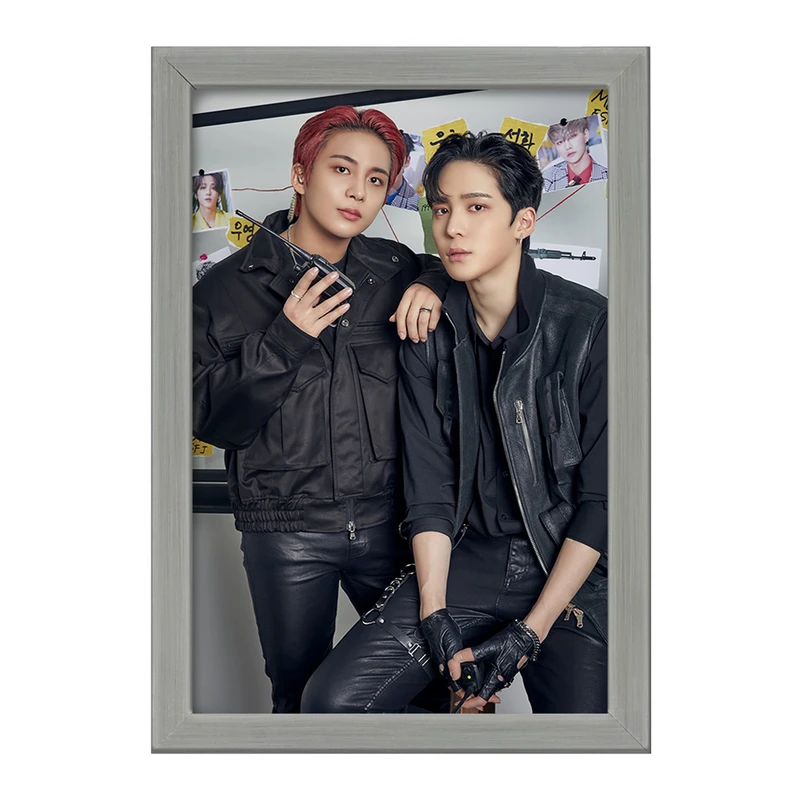 تابلو خندالو طرح گروه ایتیز ATEEZ  کد 21296