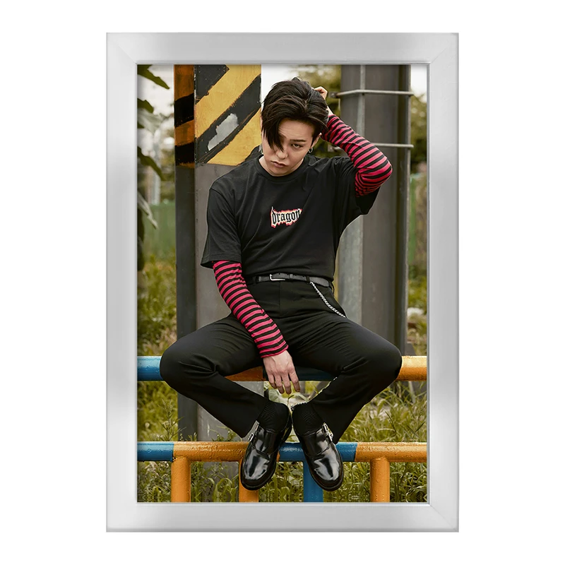 تابلو خندالو طرح جی دراگون گروه بیگ بنگ BIGBANG  کد 12567