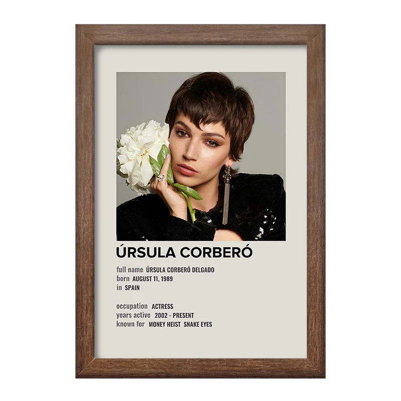 تابلو خندالو طرح اورسولا کوربرو (Úrsula Corberó) کد F13142