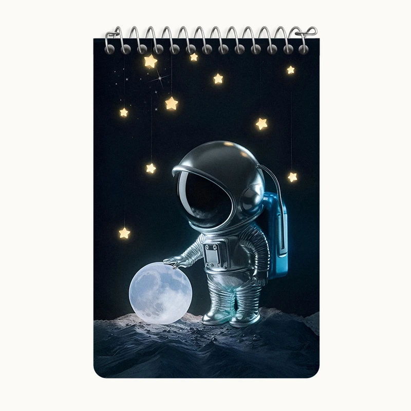 دفتر یادداشت 50 برگ خندالو طرح فضانورد و ماه کد F7012