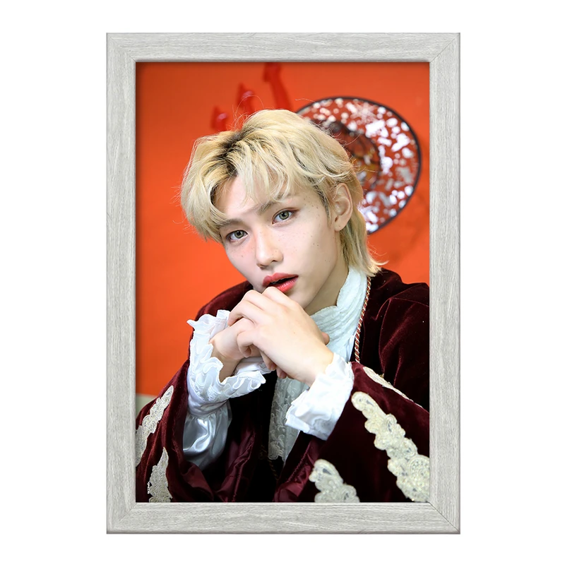 تابلو خندالو طرح فلیکس گروه استری کیدز Stray Kids  کد 11856