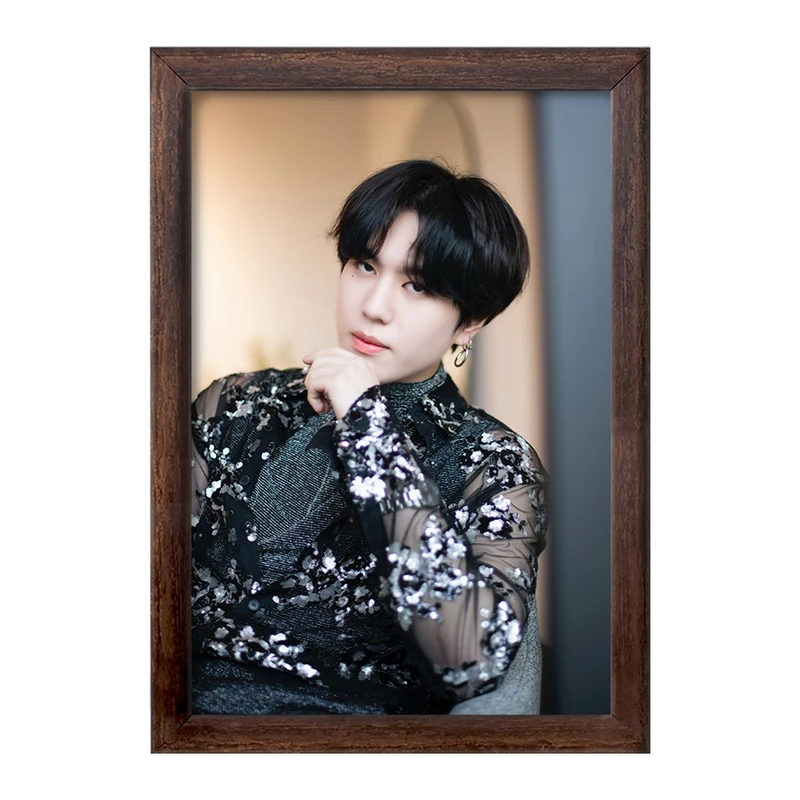 تابلو خندالو طرح یوگیوم گروه گات سون GOT7  کد 11652