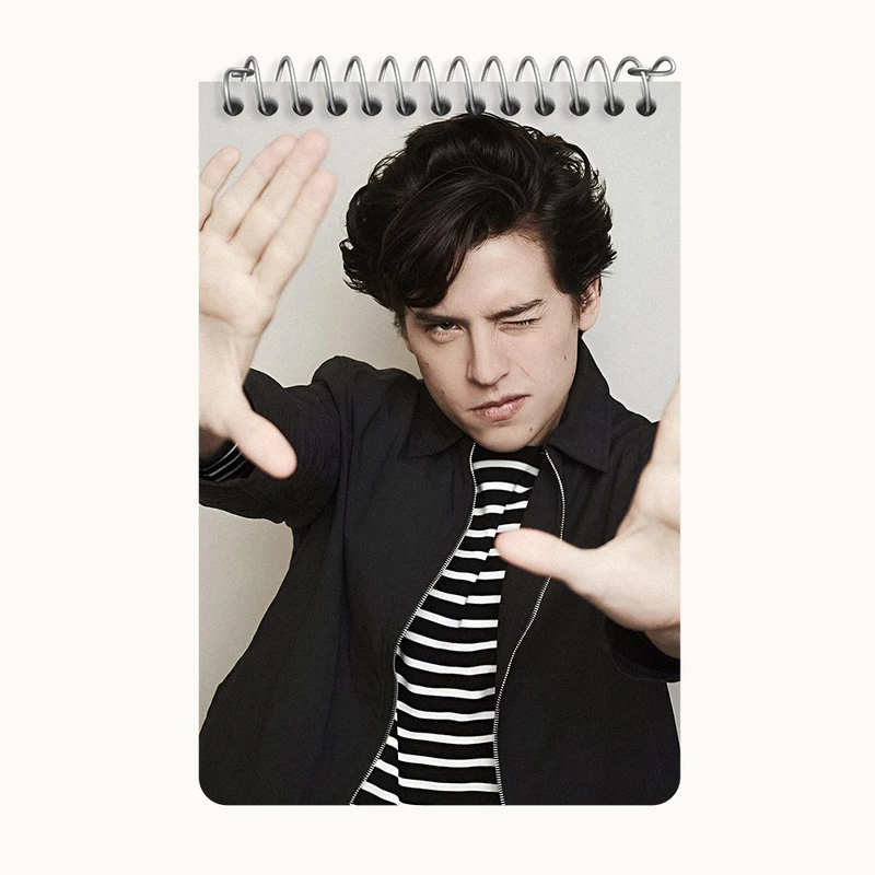 دفتر یادداشت 50 برگ خندالو طرح کول اسپراوس(Cole Sprouse) کد F10249