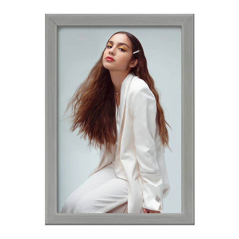 تابلو خندالو طرح اولیویا رودریگو Olivia Rodrigo  کد 19263