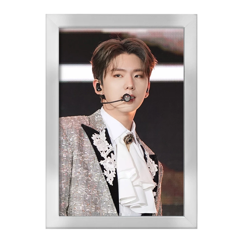 تابلو خندالو طرح کیهیون گروه مانستا اکس MONSTA X  کد 21156