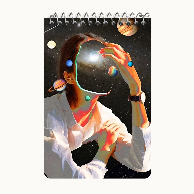 دفتر یادداشت 50 برگ خندالو طرح پرتره و کهکشان کد F11080