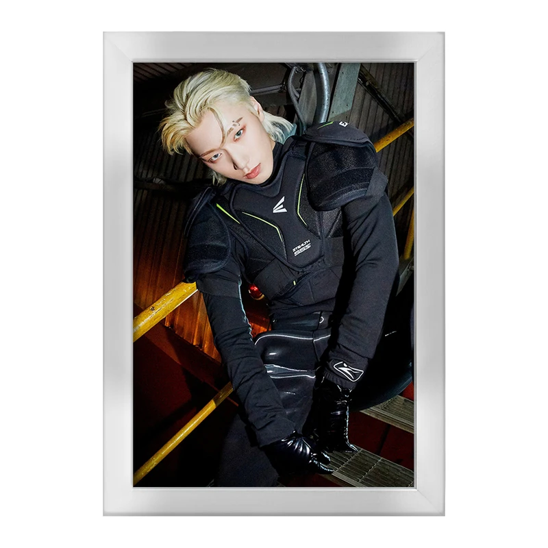 تابلو خندالو طرح سان گروه ایتیز ATEEZ  کد 21280