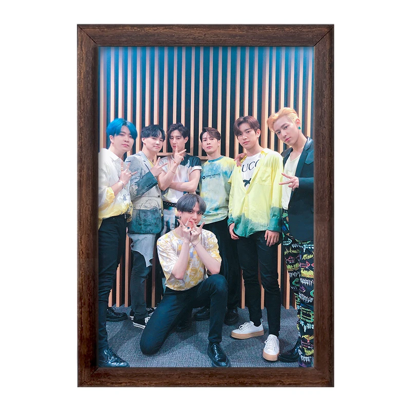 تابلو خندالو طرح گروه گات سون GOT7  کد 21019