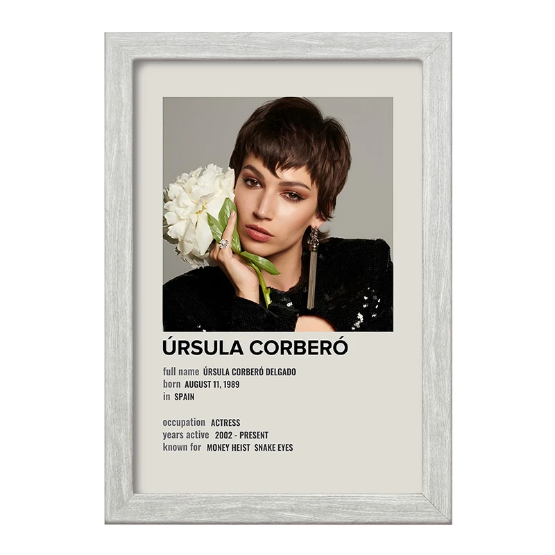 تابلو خندالو طرح اورسولا کوربرو (Úrsula Corberó) کد F13142