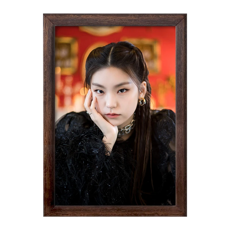 تابلو خندالو طرح یجی گروه ایتزی ITZY  کد 20203