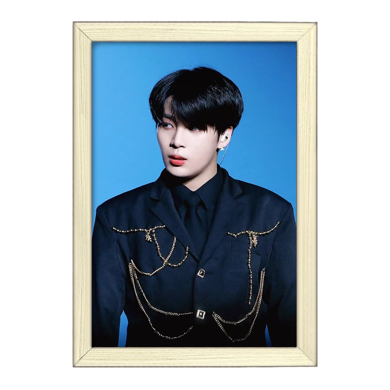 تابلو خندالو طرح جونگهو گروه ایتیز ATEEZ  کد 12307