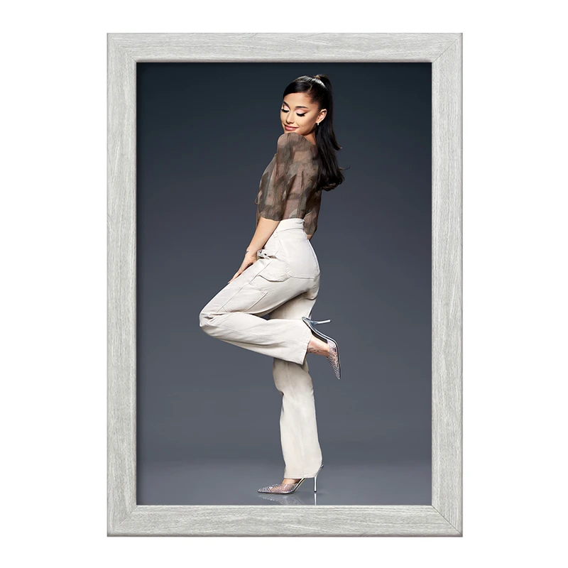 تابلو خندالو طرح آریانا گرانده Ariana Grande  کد 19083