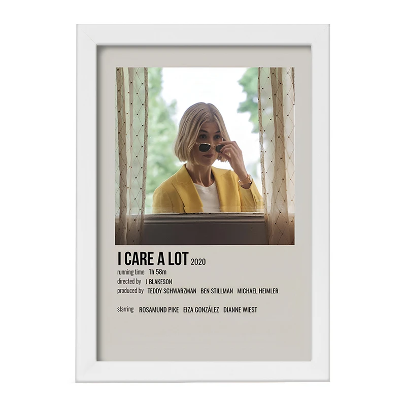 تابلو خندالو طرح من خیلی مراقبم (I Care a Lot) کد F13057