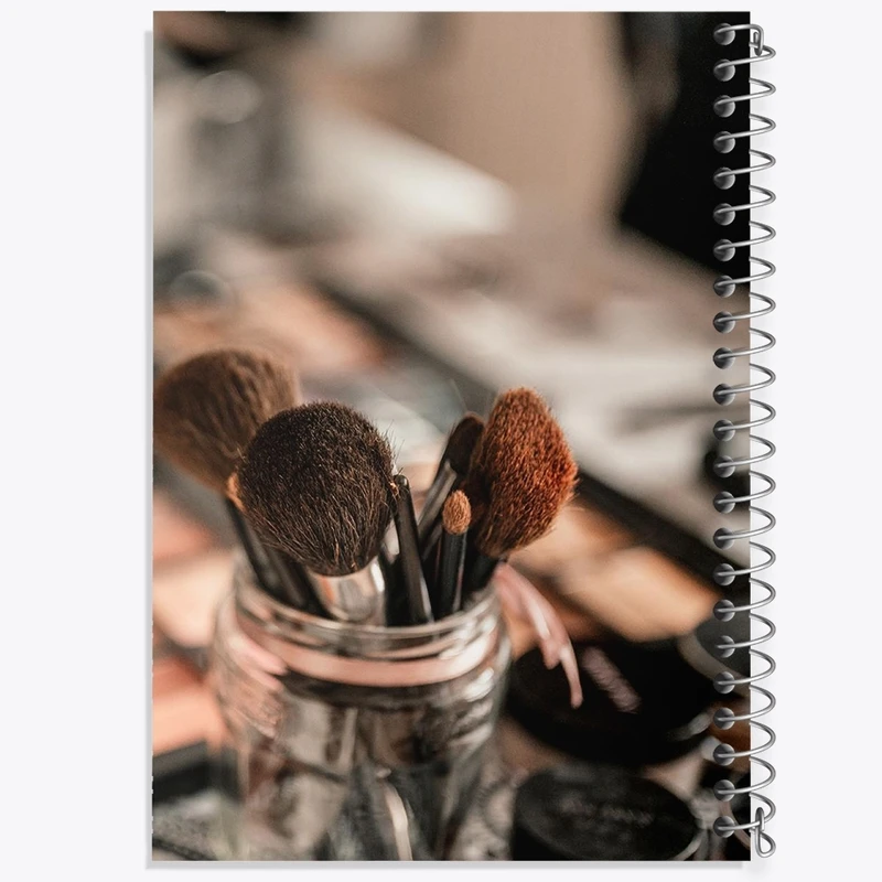 دفتر طراحی 50 برگ خندالو طرح آرایشگر و میکاپ آرتیست کد F1913