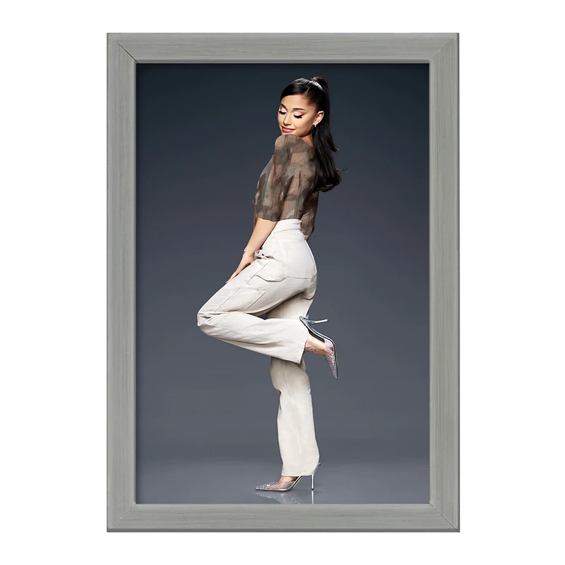 تابلو خندالو طرح آریانا گرانده Ariana Grande  کد 19083