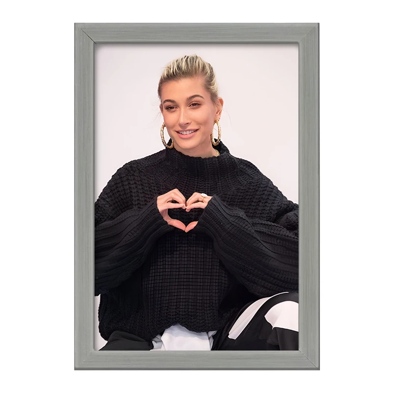 تابلو خندالو طرح هیلی بیبر (Hailey Bieber) کد F10188