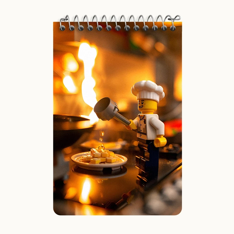 دفتر یادداشت 50 برگ خندالو طرح لگو آشپز (Lego) کد F6553