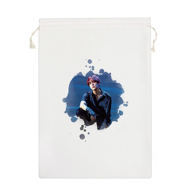 نظم دهنده خندالو مدل یونهو گروه موسیقی ایتیز Ateez کد 2102-M