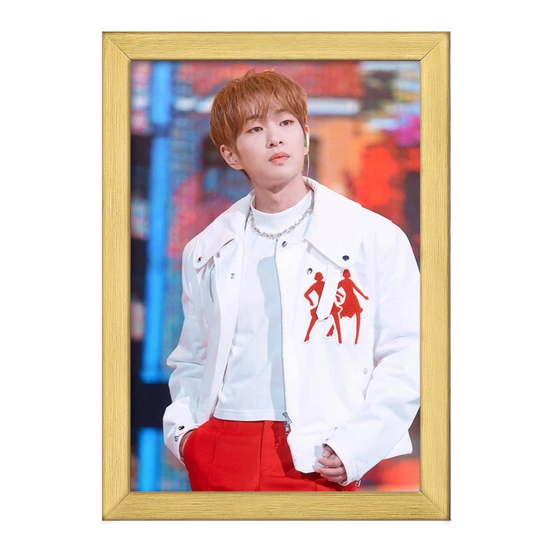 تابلو خندالو طرح اونیو گروه شاینی Shinee  کد 21307