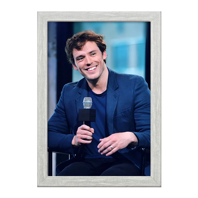 تابلو خندالو طرح سم کلفلین (Sam Claflin) کد F10248