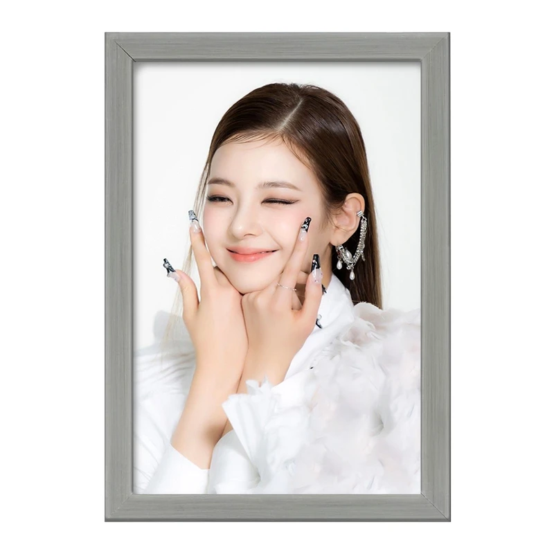 تابلو خندالو طرح لیا گروه ایتزی ITZY  کد 20195