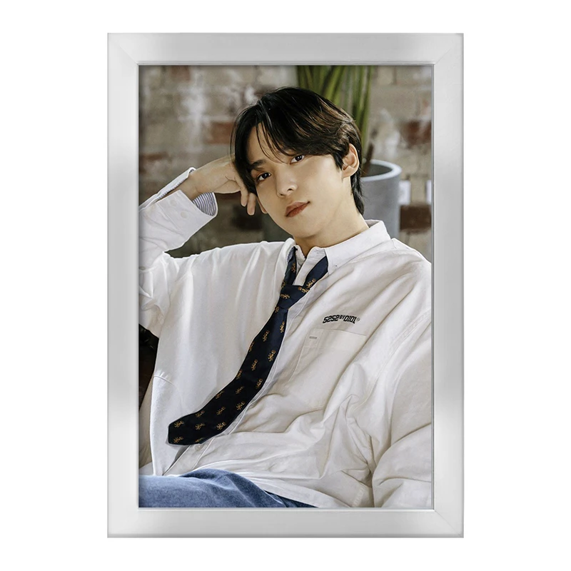 تابلو خندالو طرح یونهو گروه ایتیز ATEEZ  کد 21209