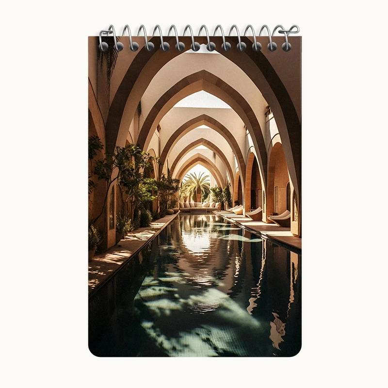 دفتر یادداشت 50 برگ خندالو طرح حیاط خانه کد F6351