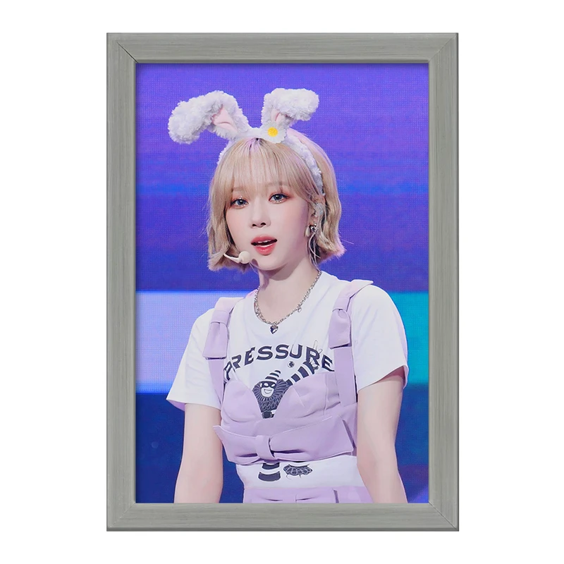 تابلو خندالو طرح وینتر گروه آسپا Aespa  کد 19742