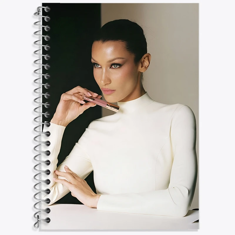 دفتر زبان 50 برگ خندالو مدل سه خط طرح بلا حدید (Bella Hadid) کد F10197