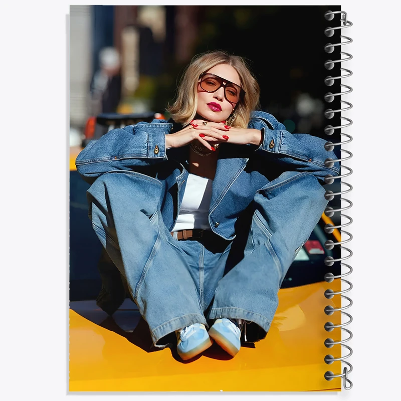 دفتر مشق 50 برگ خندالو طرح جی جی حدید (Gigi Hadid) کد F10207