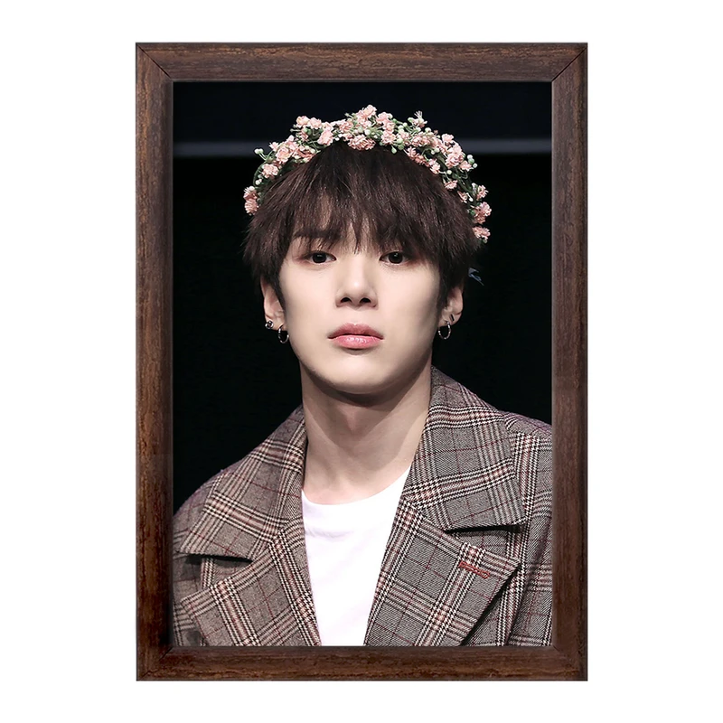 تابلو خندالو طرح مینهیوک گروه مانستا اکس MONSTA X  کد 21165