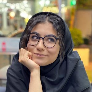 درسا اصل زاد