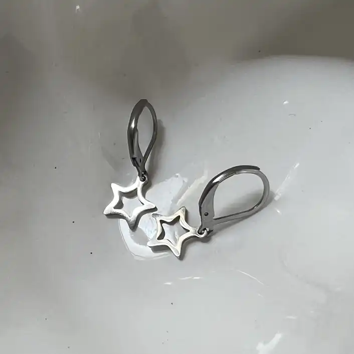 گوشواره مدل ستاره توخالی 81