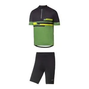 ست تی‌شرت آستین کوتاه و شلوارک ورزشی مردانه مدل Cr 20772029