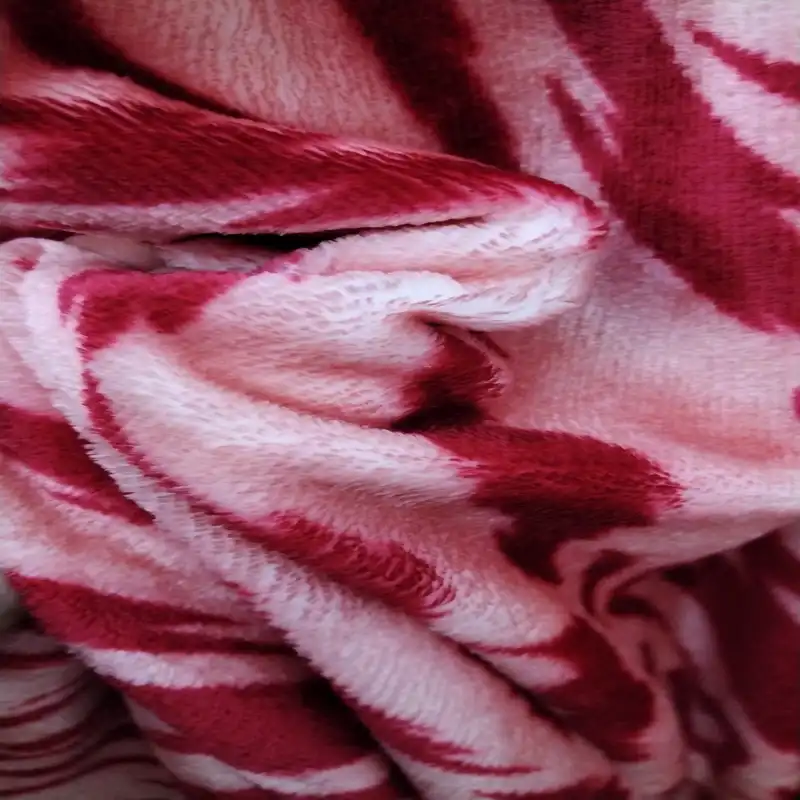 پارچه لباس مدل مخمل سابتل طرح پلنگی کد Pin150