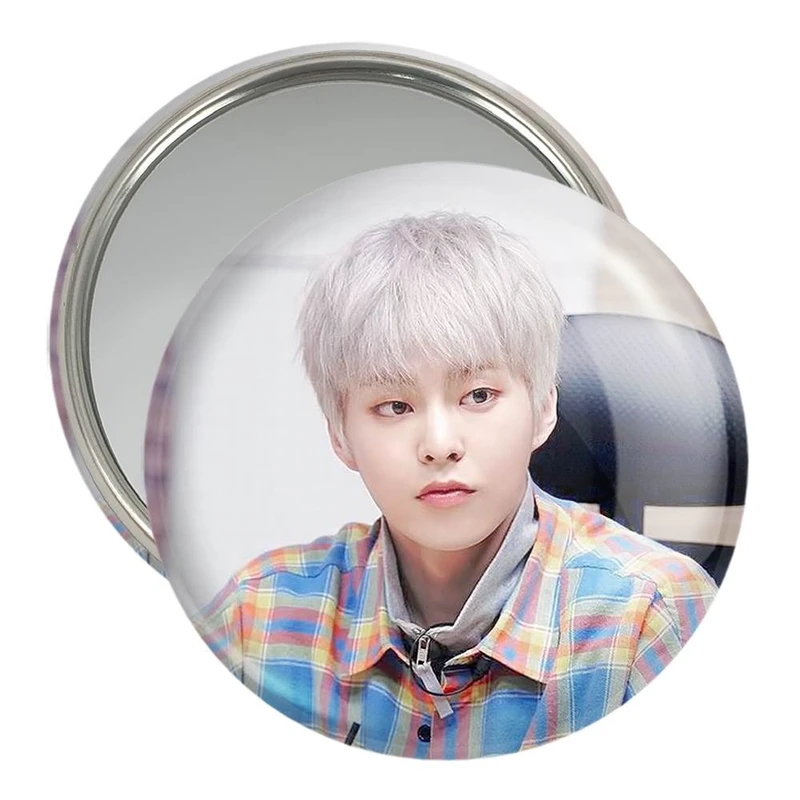 آینه جیبی خندالو مدل شیومین گروه اکسو EXO  کد 13523